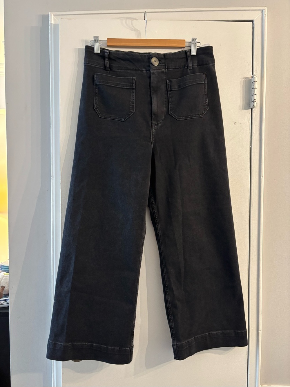 Pilcro the Skipper Anthropologie High-Rise Wide Leg Jeans in light black - Picture 2 of 7
